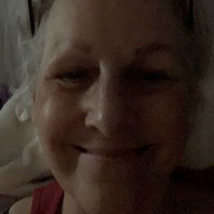 Meet your Posher, Leigh